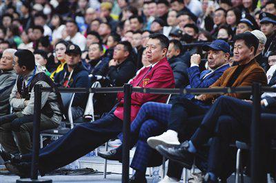 开云官方平台-王治郅入选国际篮联名人堂